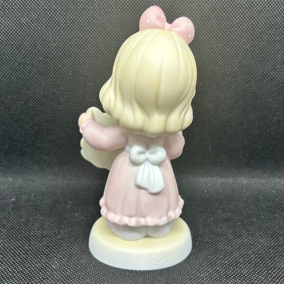 PRECIOUS Moments "Thank you sew much” figurine - Picture 2 of 3